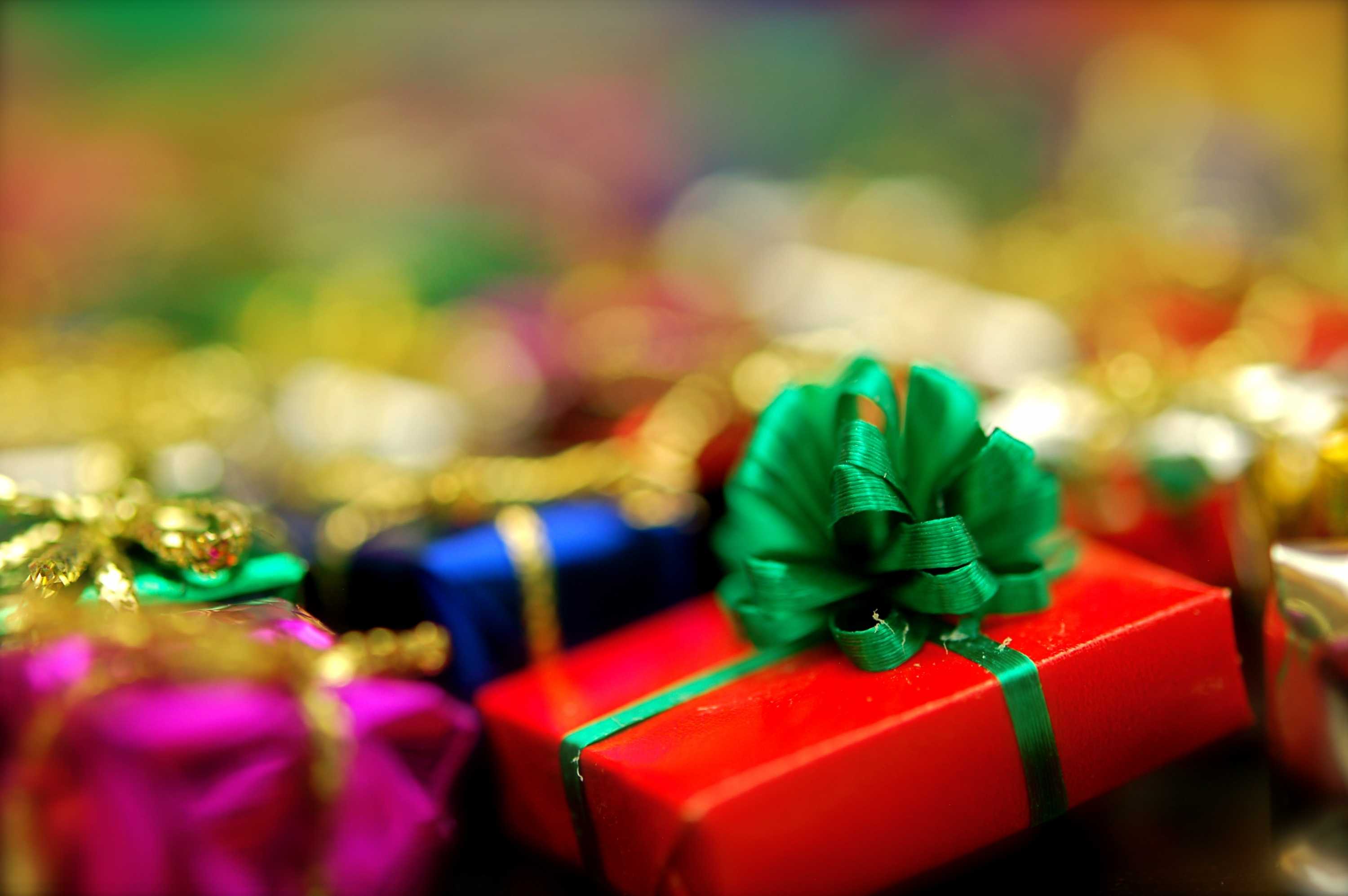 10 Affordable Gifts Your Employees Will Love | PROCTER - Corporate